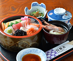 鮨 惣六